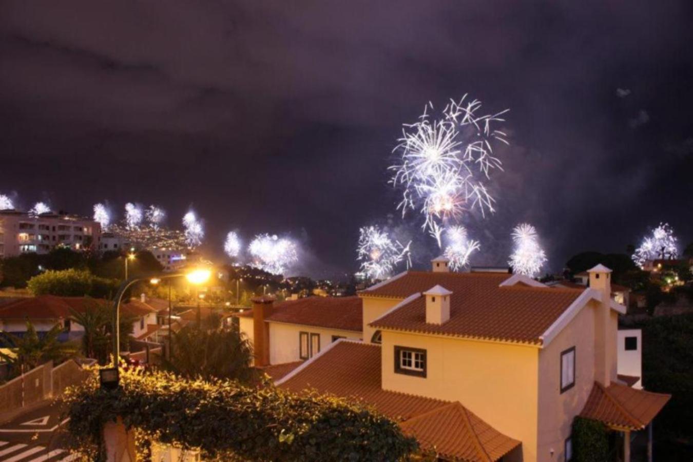 Casa Dos Amigos Panoramic View Hotel Funchal  Bagian luar foto
